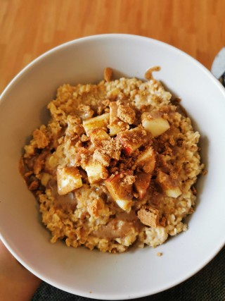 Apfel-Zimt-Porridge