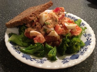 Tuna, egg and bread salad