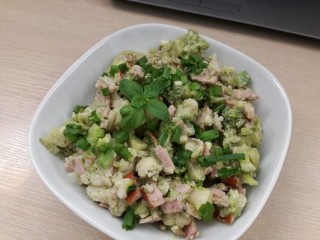 Broccoli, cauliflower and ham salad