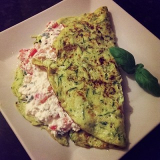 Omelette with courgette and curd cheese