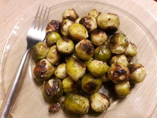 Oven-cooked Brussels sprouts à la Ina Garten