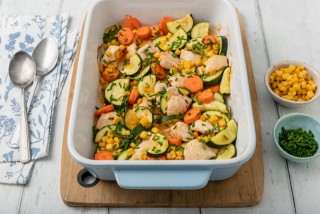 Roast chicken with courgette, carrot and sweetcorn in sweet chilli sauce