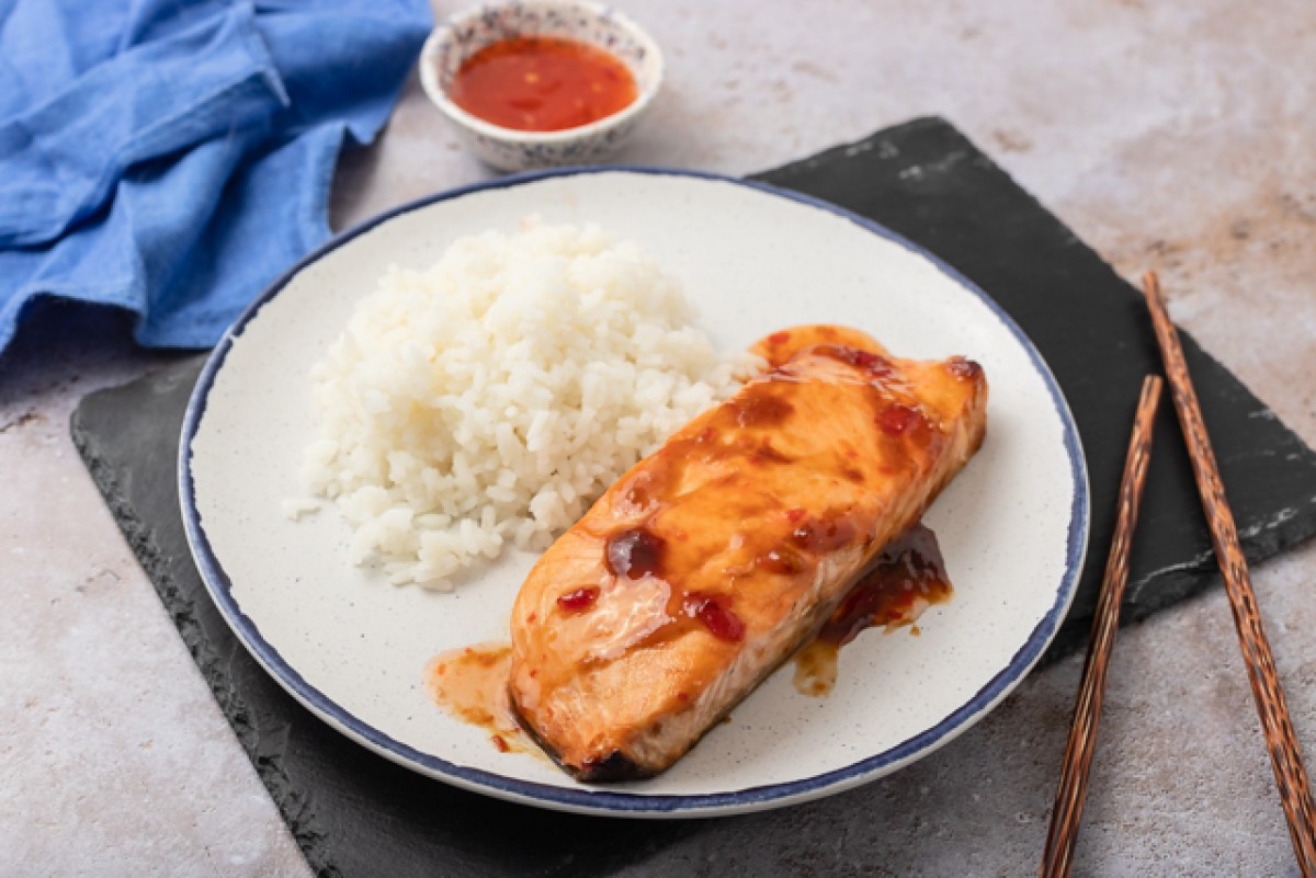 Salmon in sweet chilli sauce with rice