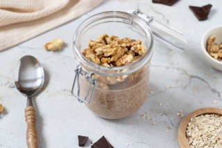 Nighttime nut porridge