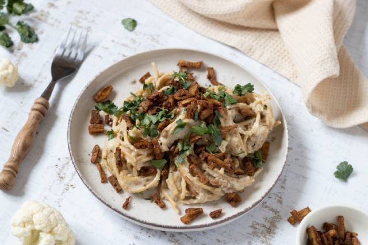 Vegan spaghetti carbonara
