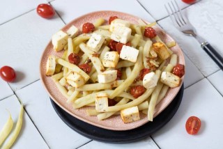 Green beans with roasted tomatoes and feta