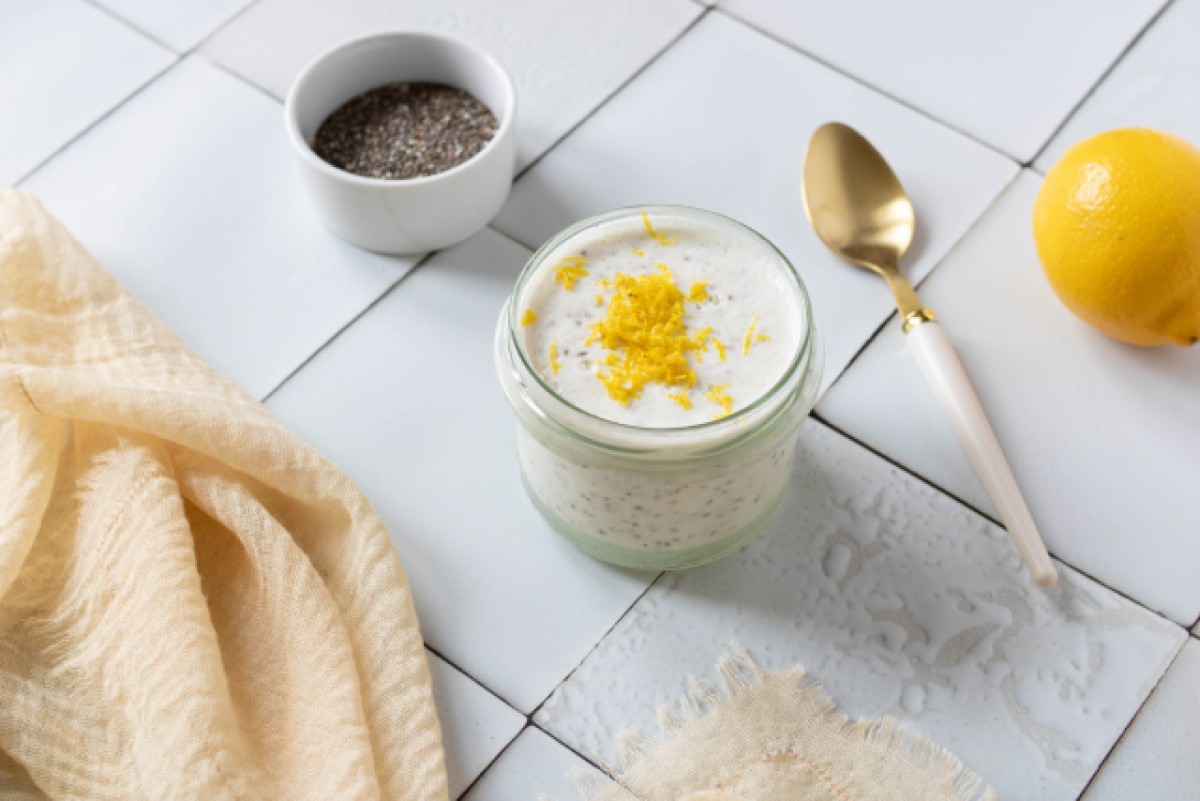 Low-Carb Zitronen-Chia-Pudding
