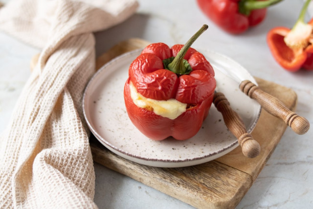 Stuffed peppers with tofu, carrot, and tomatoes