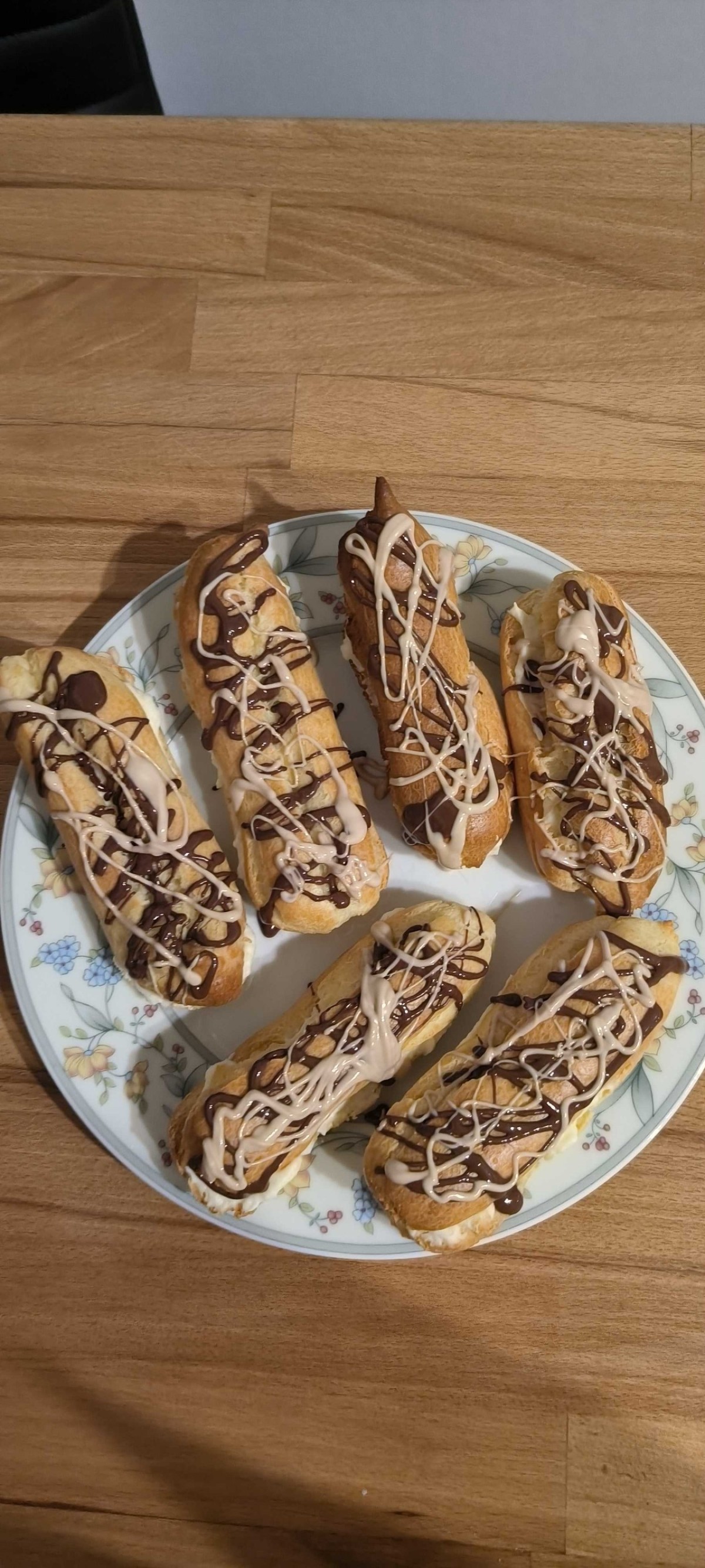 Eclairs aus Brandteig