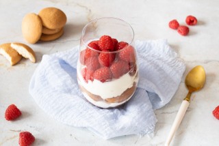 Protein tiramisu with raspberries