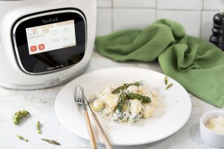 Cook4me Gnocchi z zielonymi szparagami i ricottą