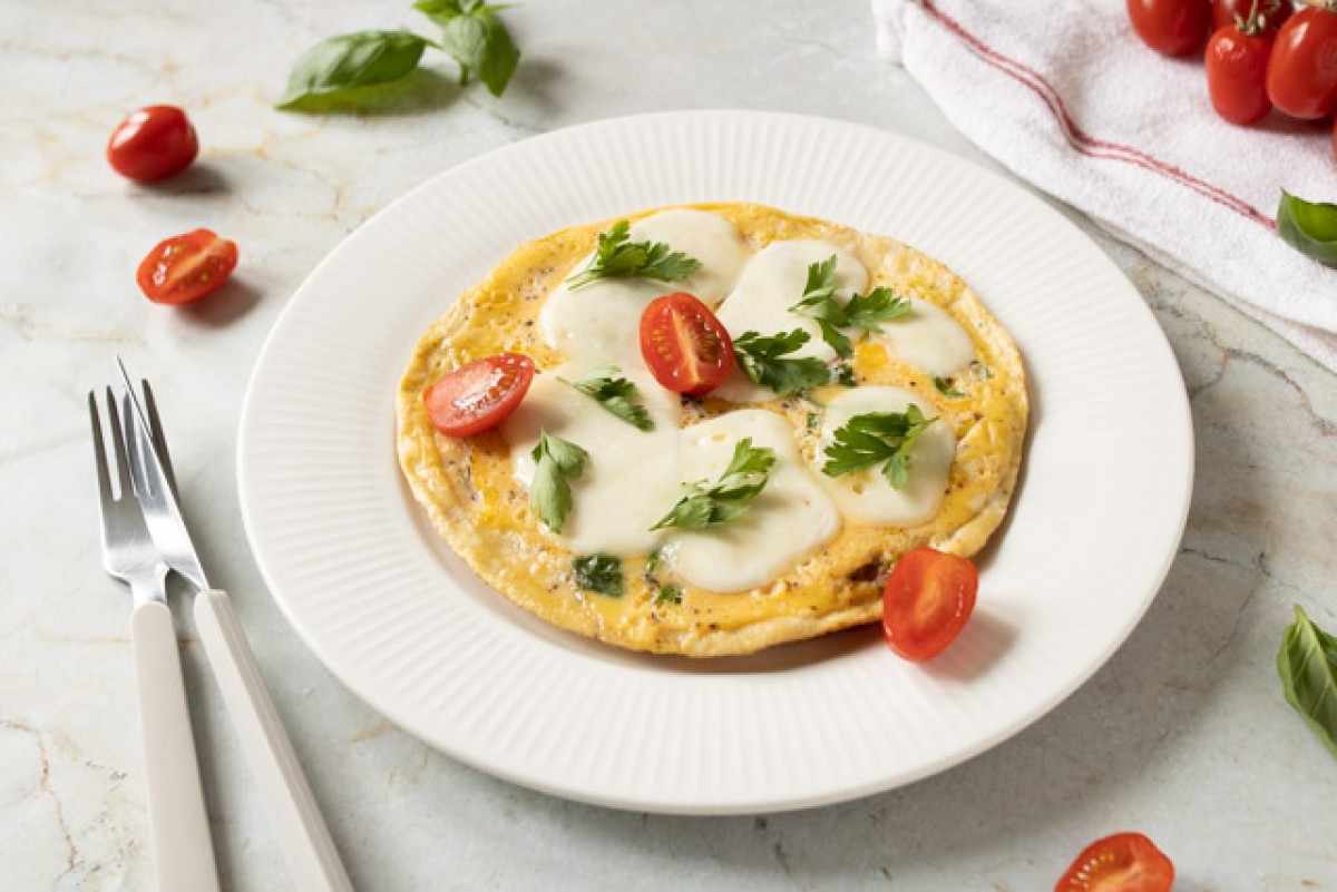 Keto caprese omelet