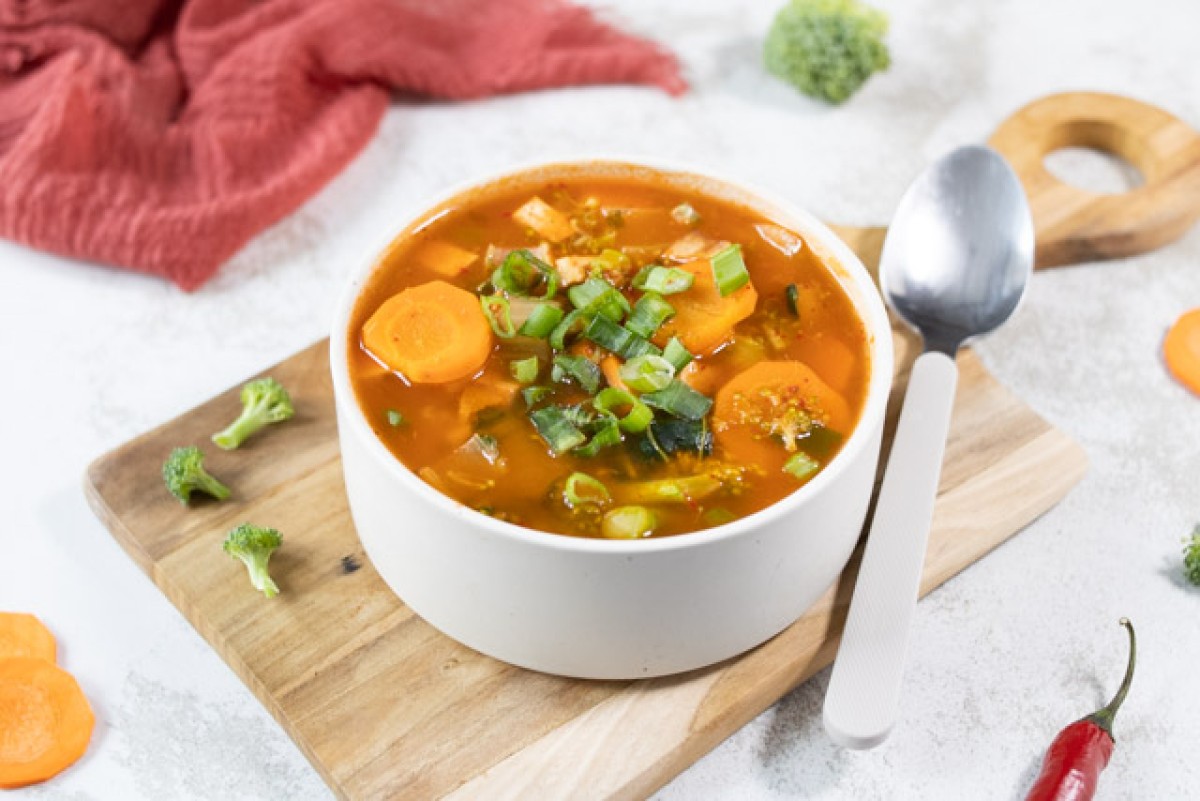 Asian soup with tofu, pak choi, and curry paste