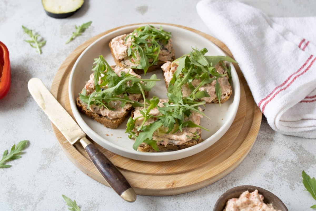 Sandwiches with cottage cheese spread and roasted vegetables
