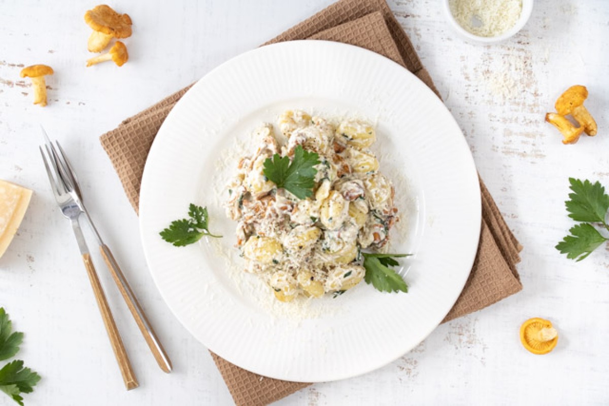Gnocchi con finferli e ricotta