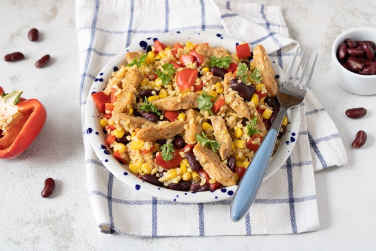 Bulgur con cotolette di soia alla messicana