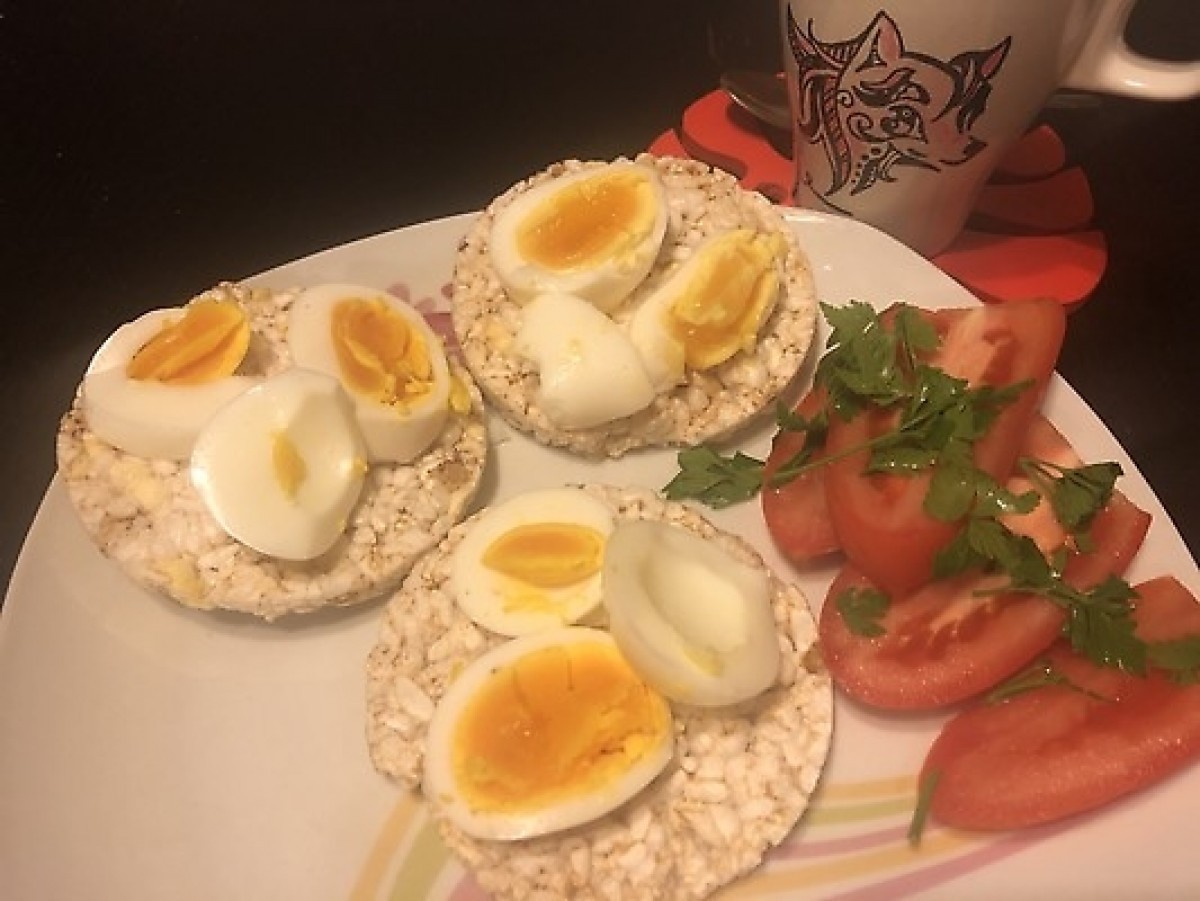 Przepis na Kanapka z jajkiem i pomidorem