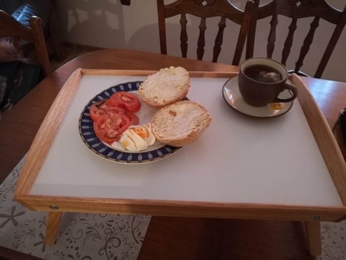 Przepis na Kanapka z jajkiem i pomidorem