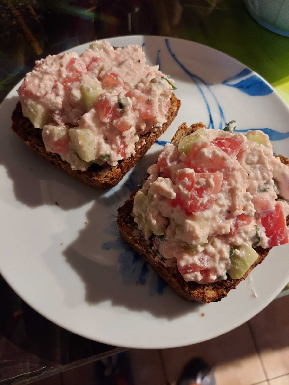Przepis na Kanapka z kolorowym twarożkiem