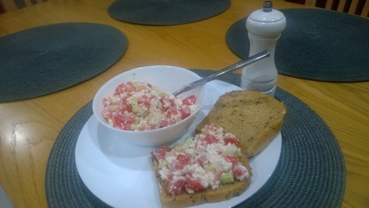 Przepis na Kanapka z kolorowym twarożkiem