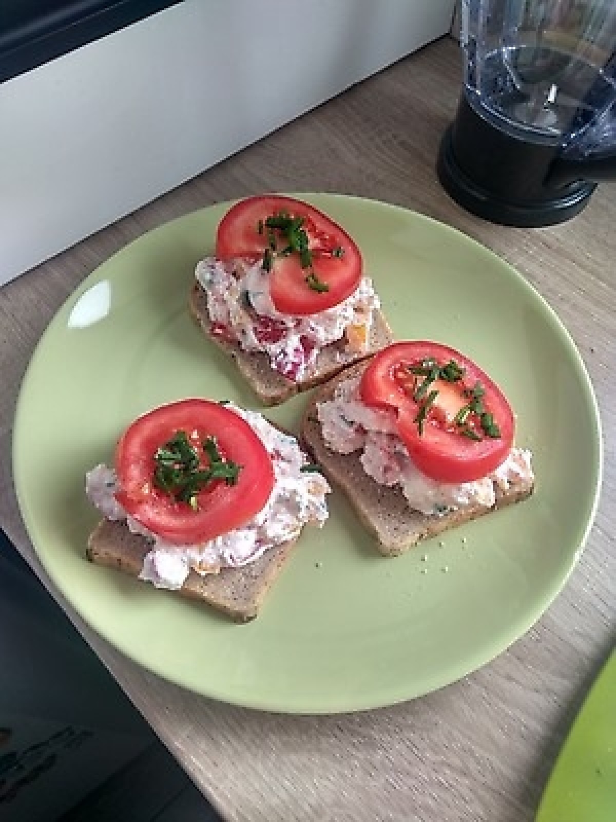 Przepis na Kanapka z kolorowym twarożkiem