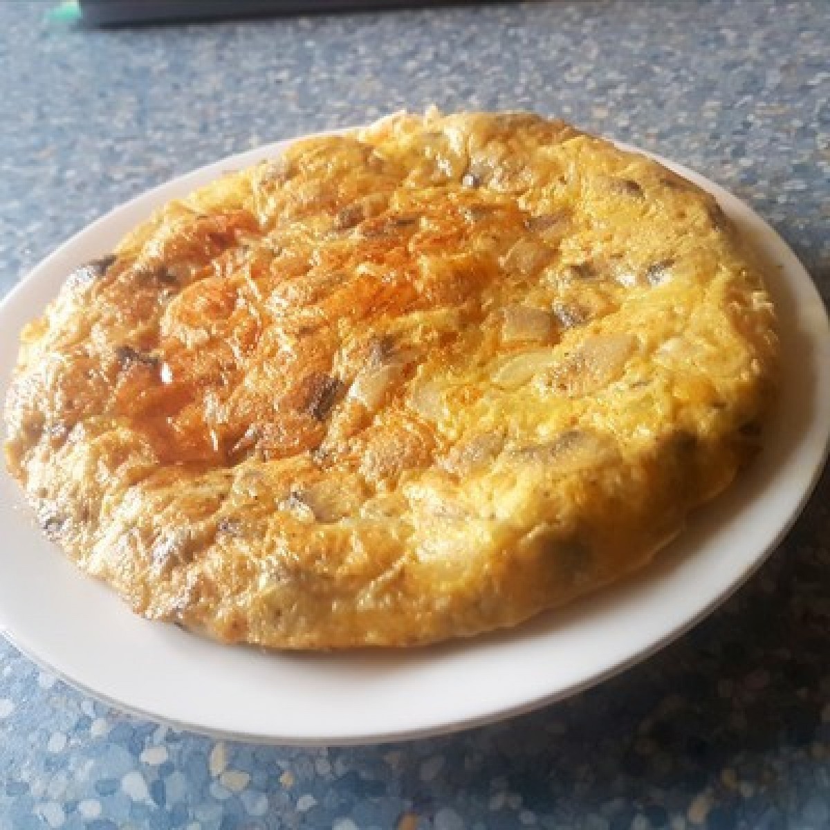 Przepis na Omlet z krewetkami i pieczarkami