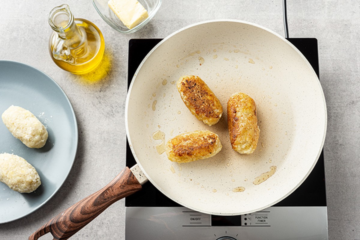 Przepis na Paszteciki z ziemniaków i gotowanej kapusty (Gordon Ramsay)
