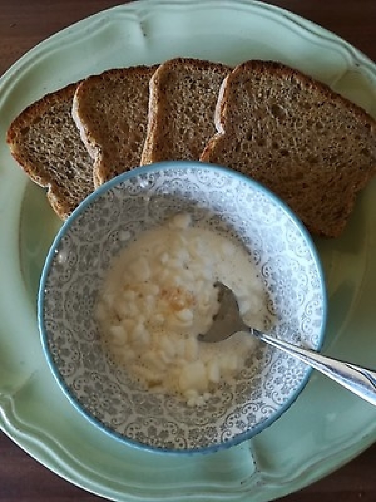 Przepis na Kanapka z miodem i serkiem wiejskim