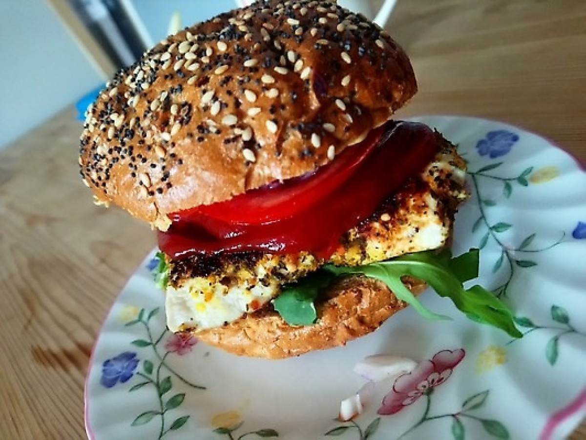 Przepis na Domowy burger z kurczakiem