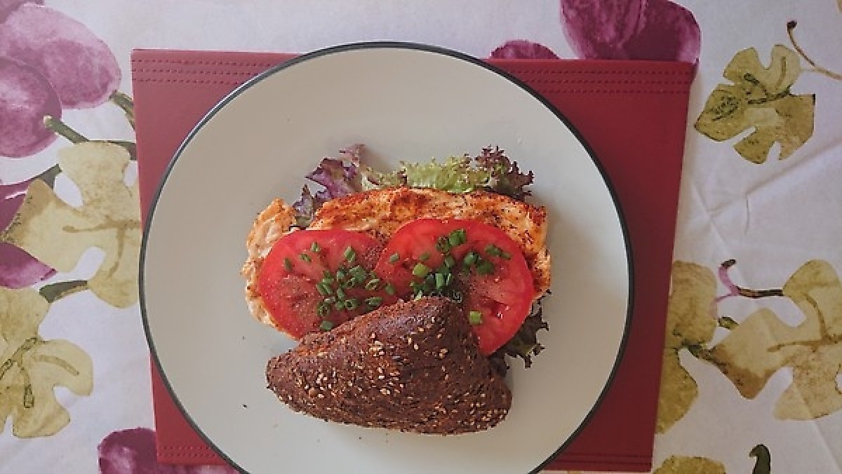 Przepis na Domowy burger z kurczakiem