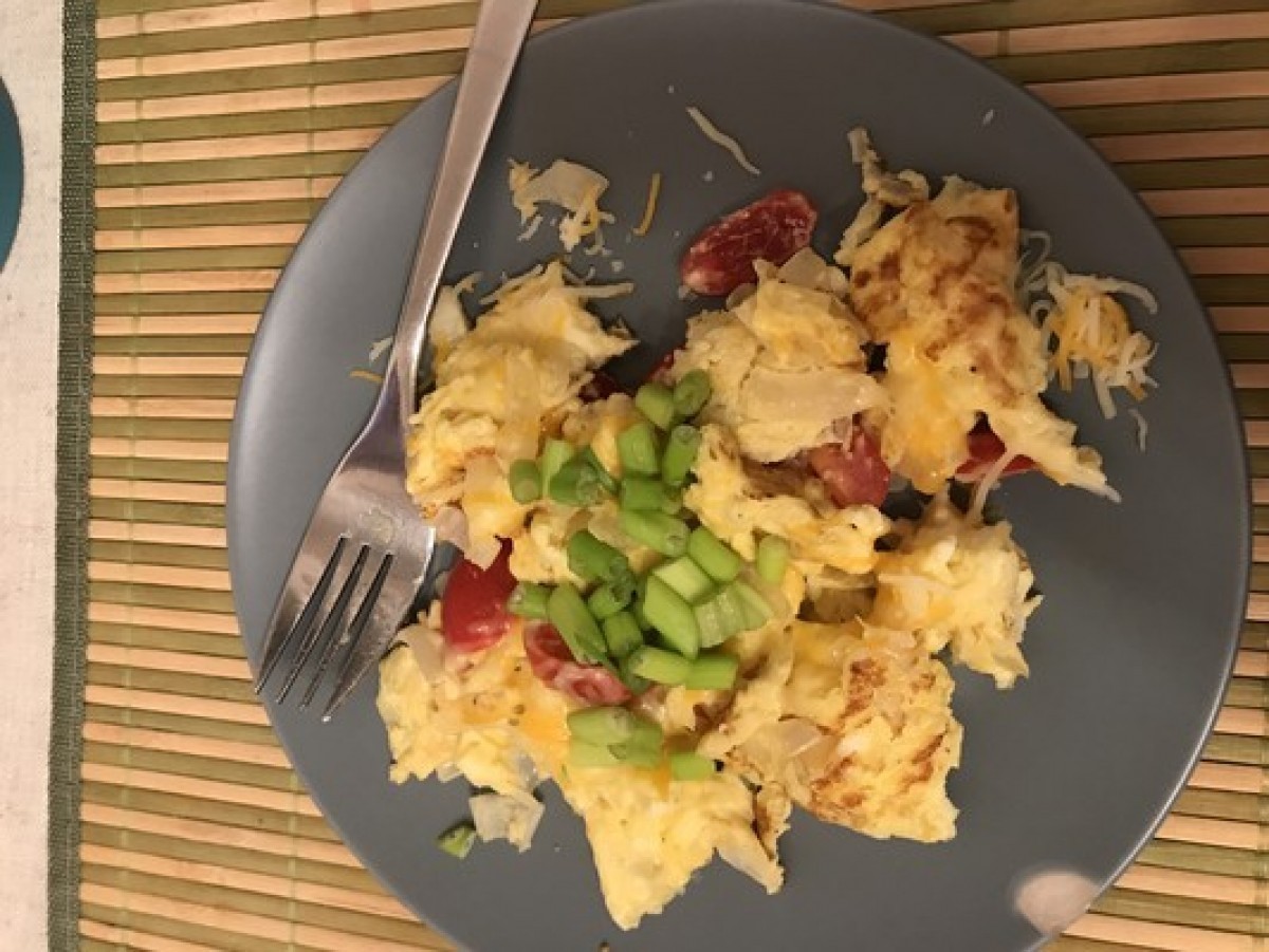 Przepis na Omlet z pomidorem i cebulą