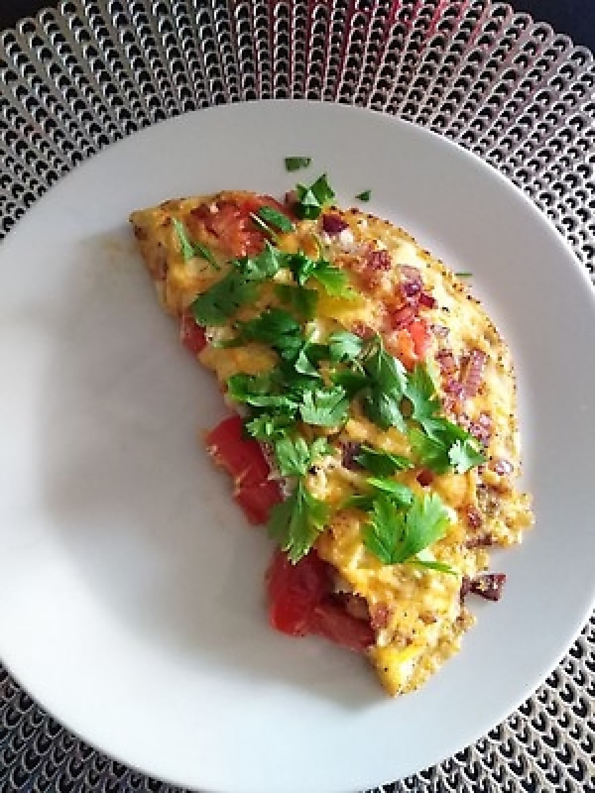 Przepis na Omlet z pomidorem i cebulą