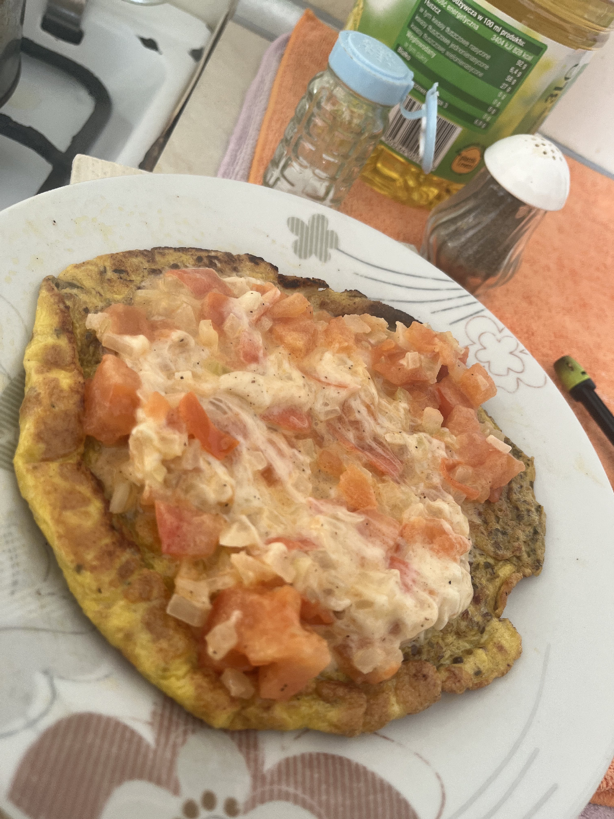 Przepis na Omlet z pomidorem i cebulą