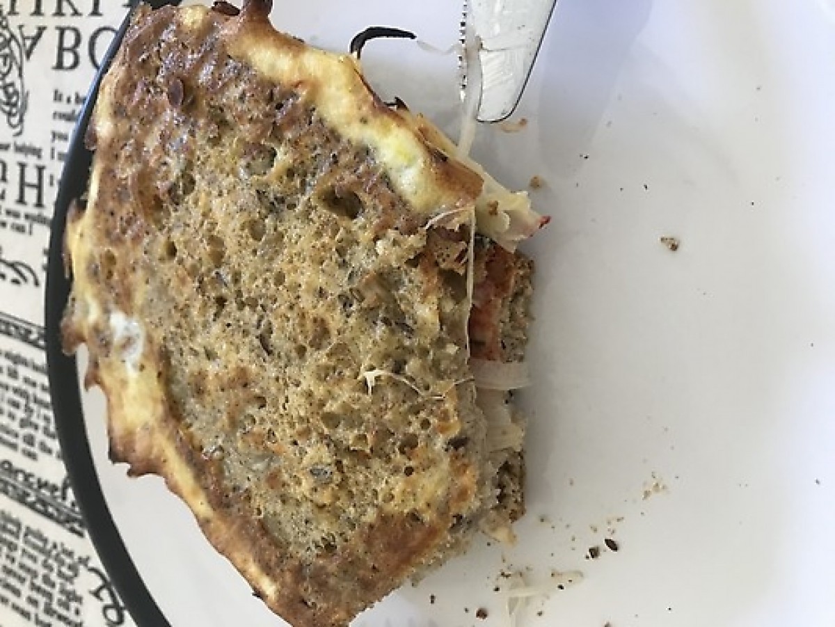 Przepis na Grzanka z serem i przecierem pomidorowym