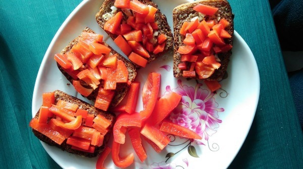 Przepis na Bruschetta z papryką