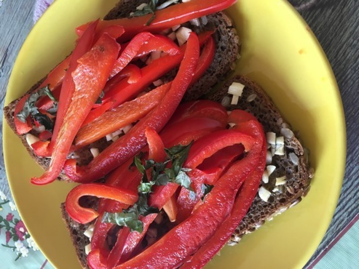 Przepis na Bruschetta z papryką