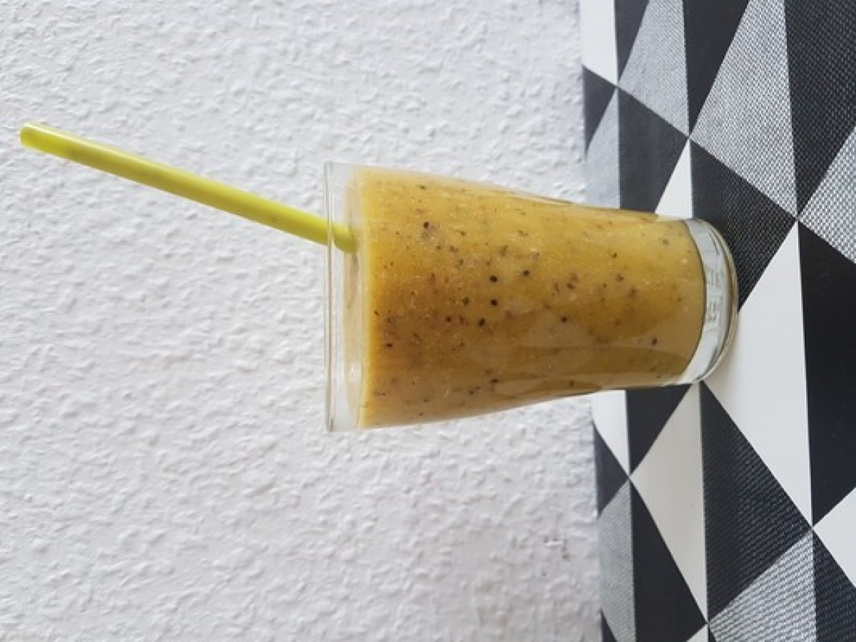 Przepis na Sok z pomarańczy, kiwi i nasion