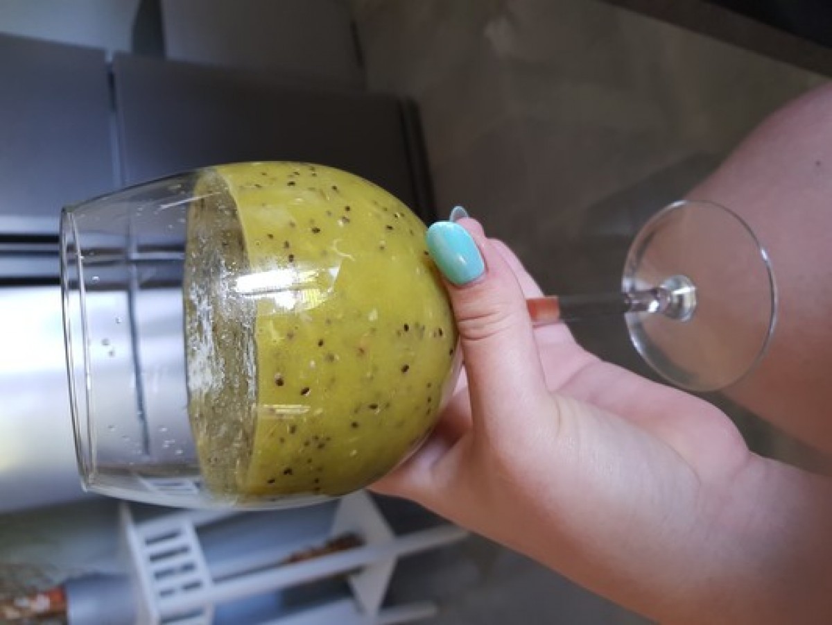 Przepis na Sok z pomarańczy, kiwi i nasion