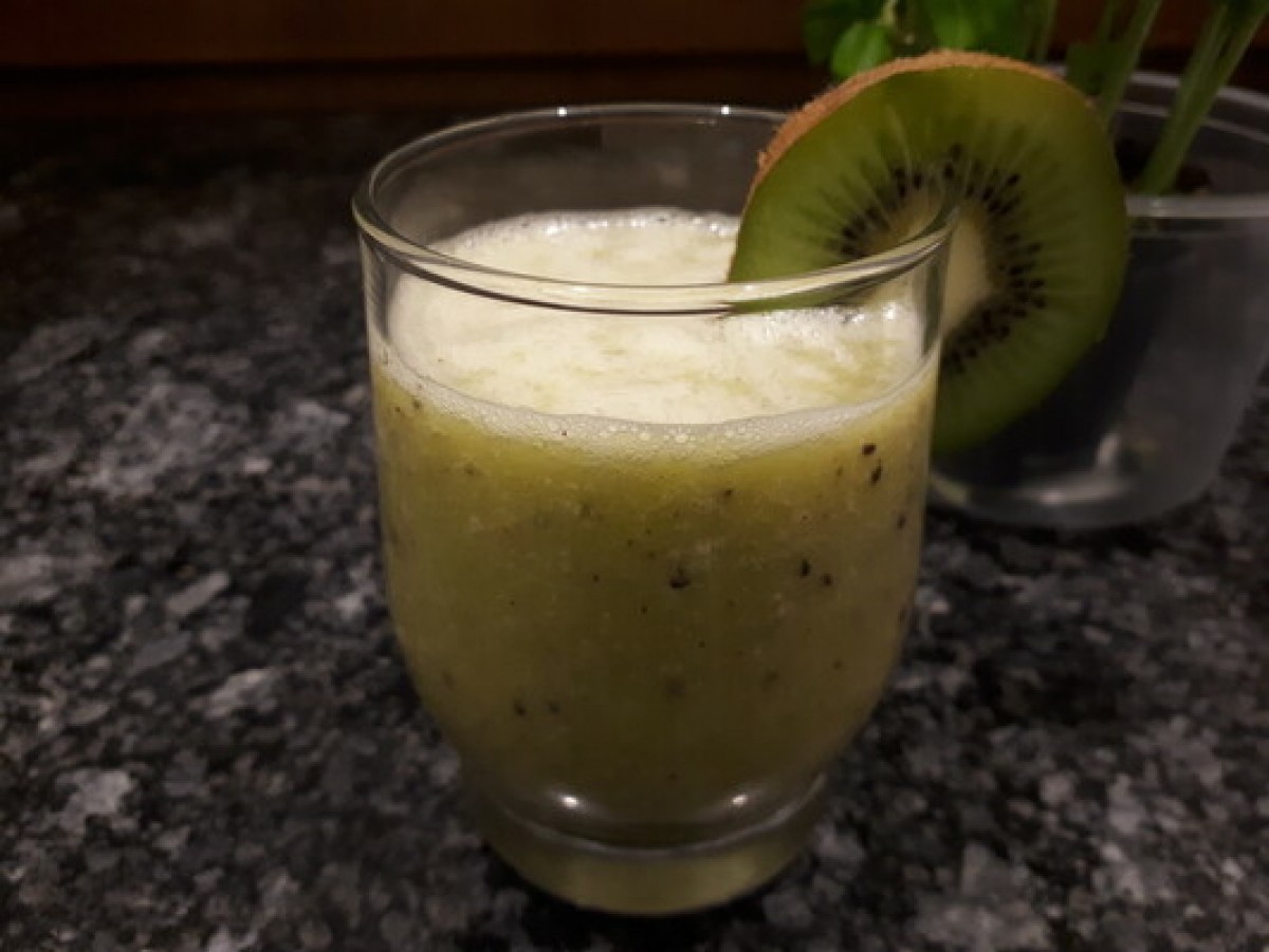 Przepis na Sok z pomarańczy, kiwi i nasion