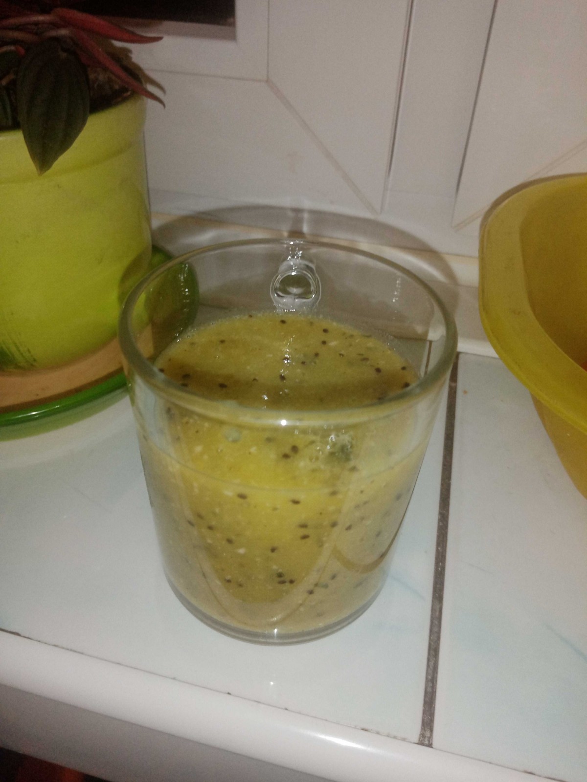 Przepis na Sok z pomarańczy, kiwi i nasion