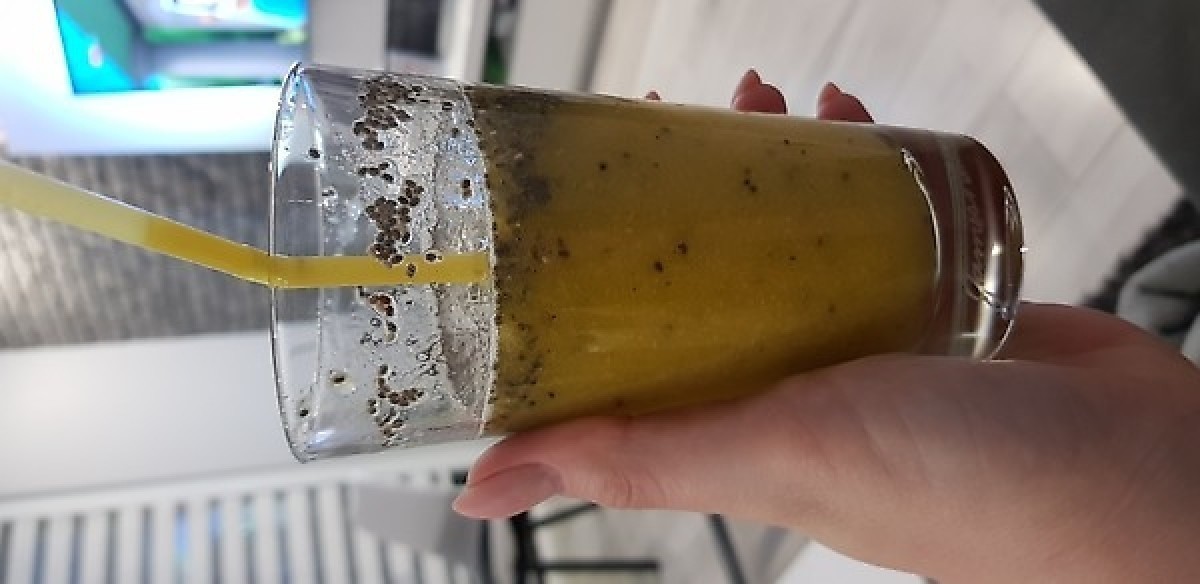Przepis na Sok z pomarańczy, kiwi i nasion