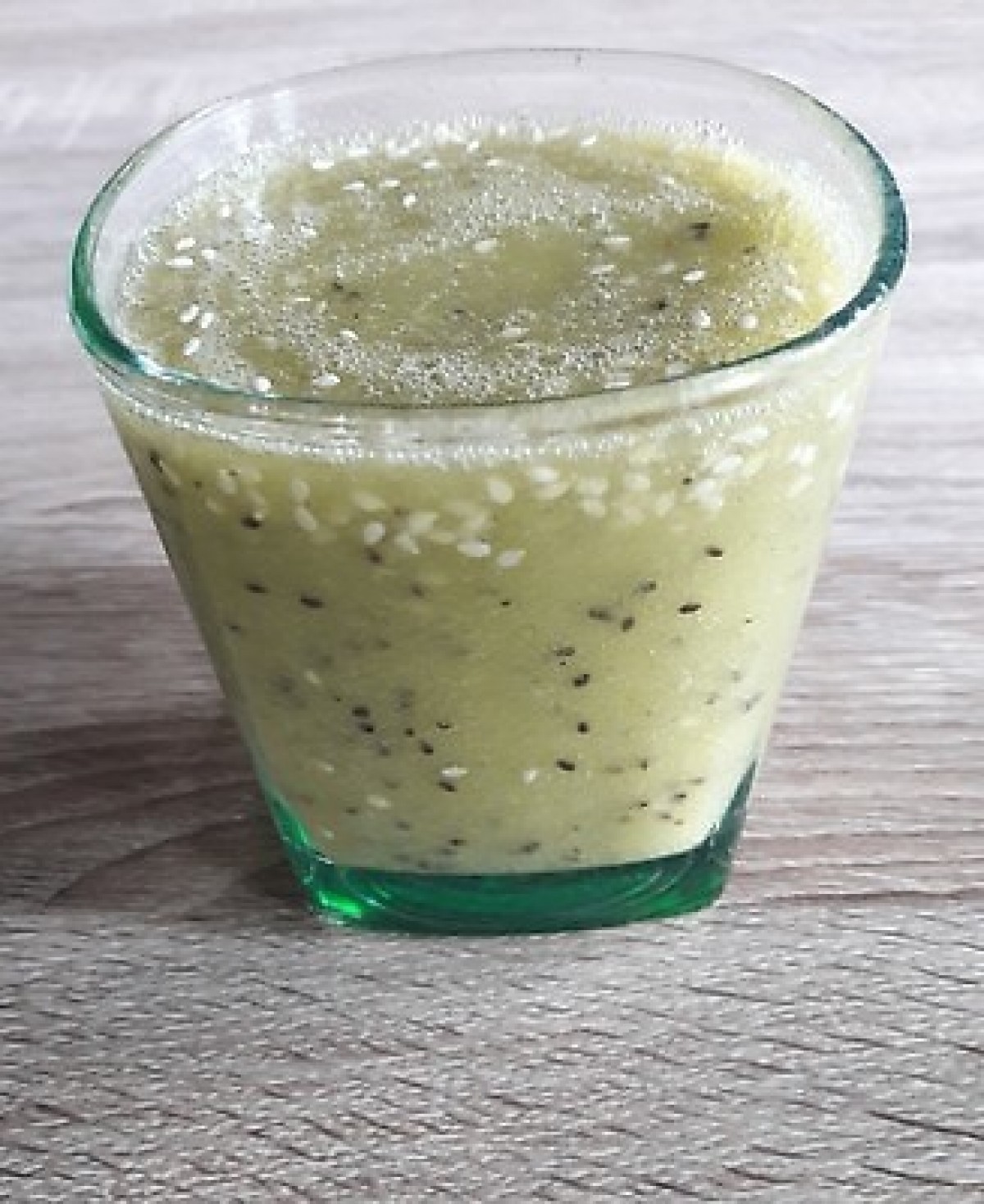 Przepis na Sok z pomarańczy, kiwi i nasion