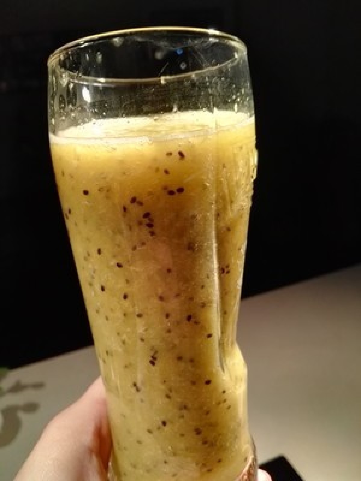 Przepis na Sok z pomarańczy, kiwi i nasion
