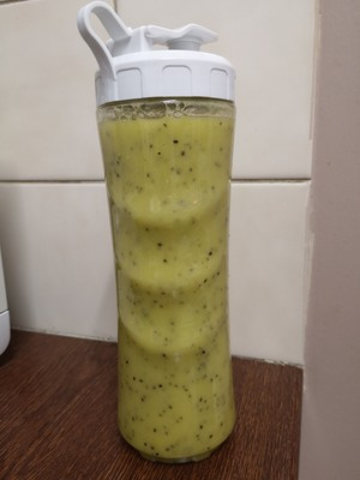 Przepis na Sok z pomarańczy, kiwi i nasion