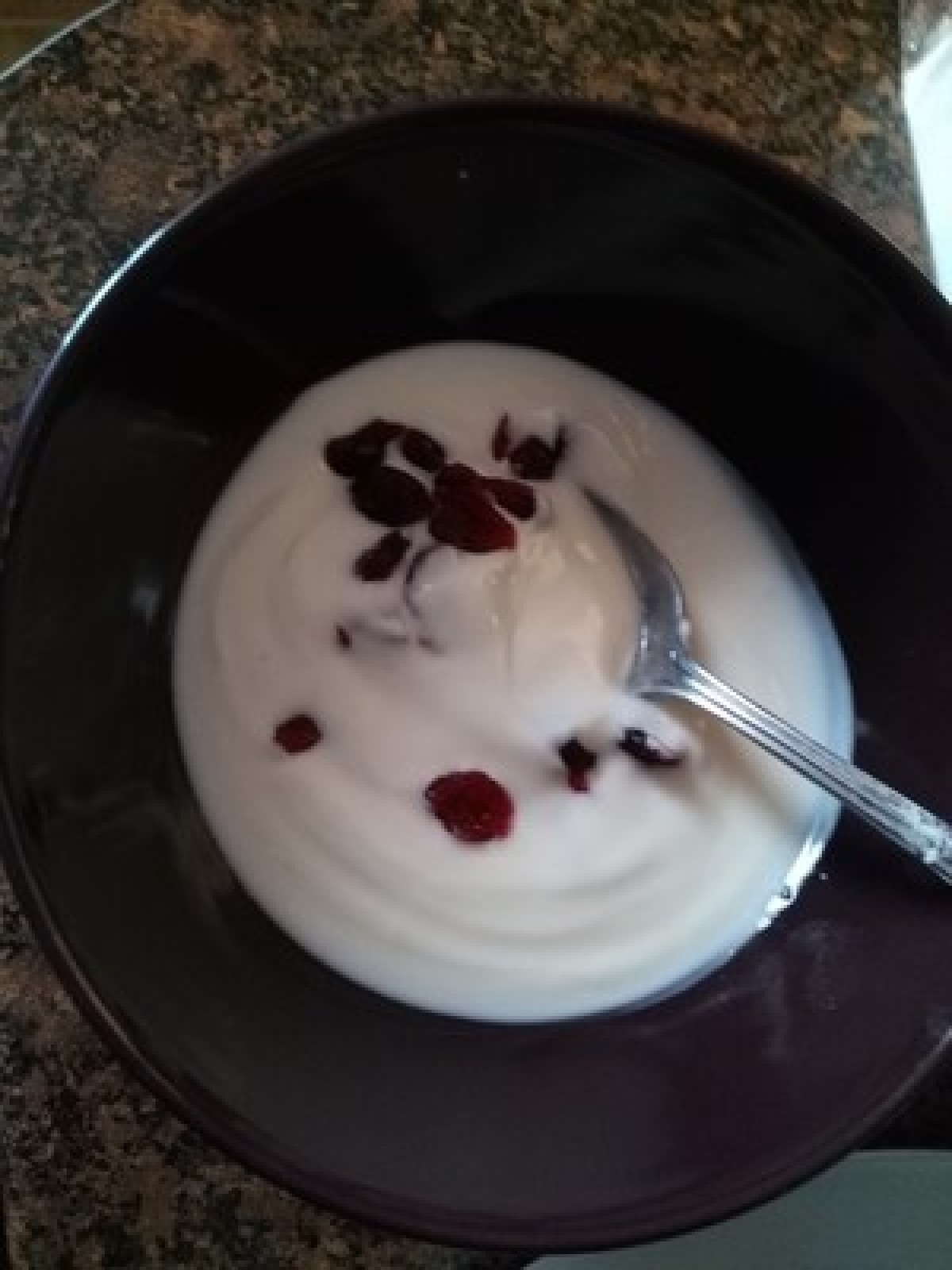 Przepis na Jogurt z rodzynkami