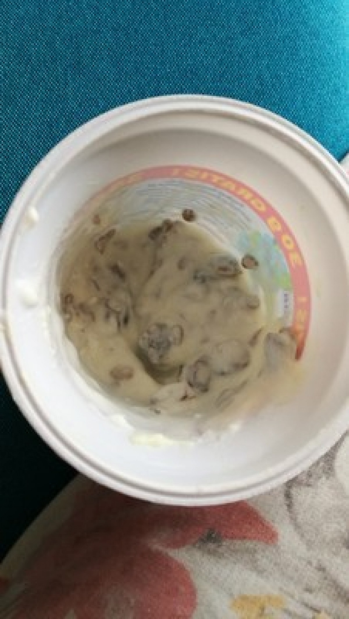 Przepis na Jogurt z rodzynkami