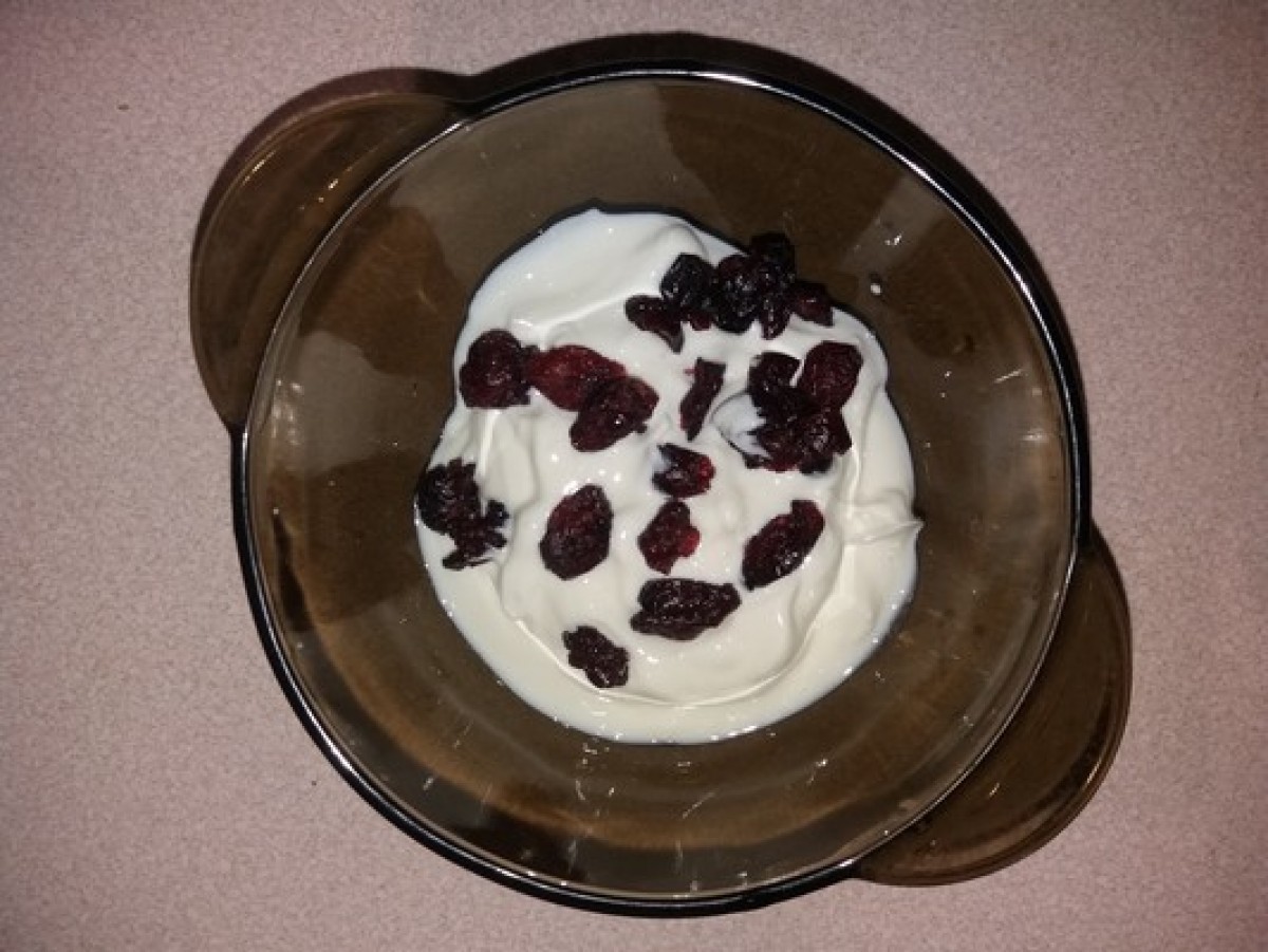 Przepis na Jogurt z rodzynkami