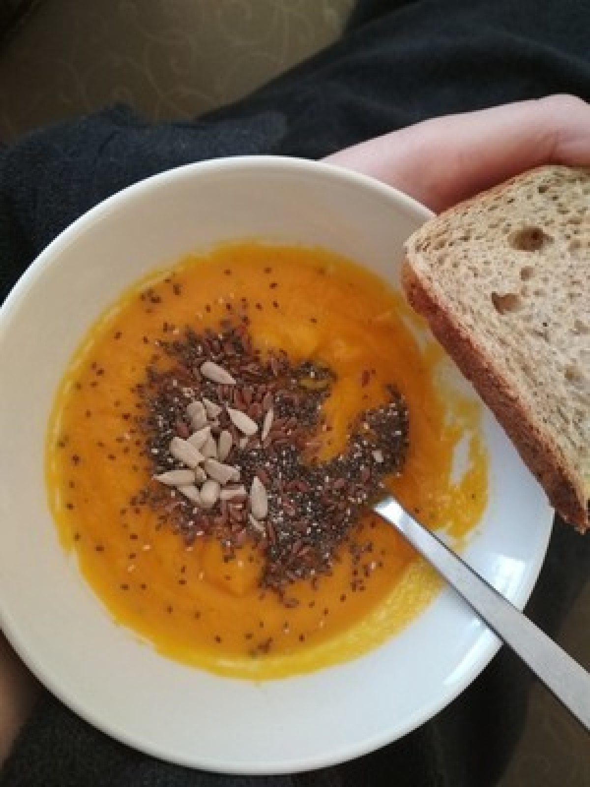 Przepis na Krem marchwiowo-pomarańczowy z imbirem