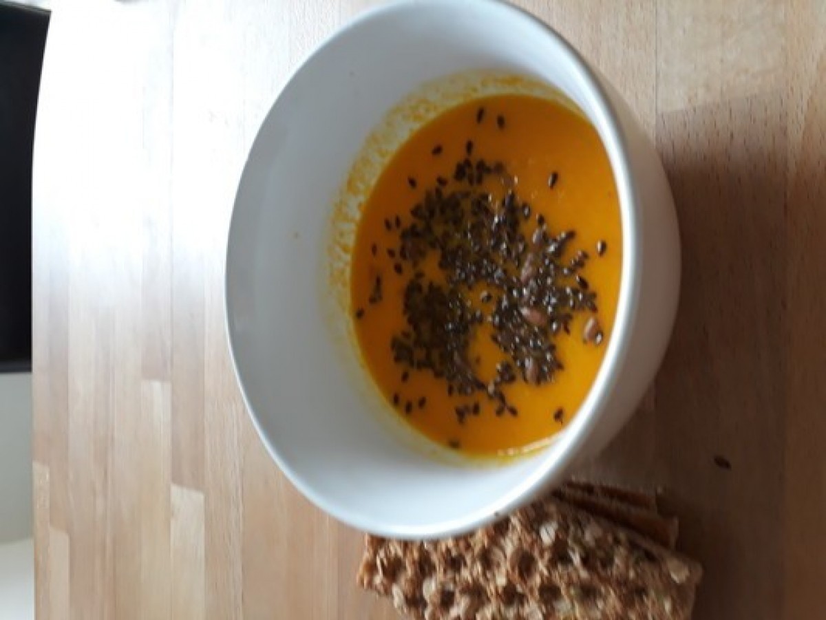 Przepis na Krem marchwiowo-pomarańczowy z imbirem