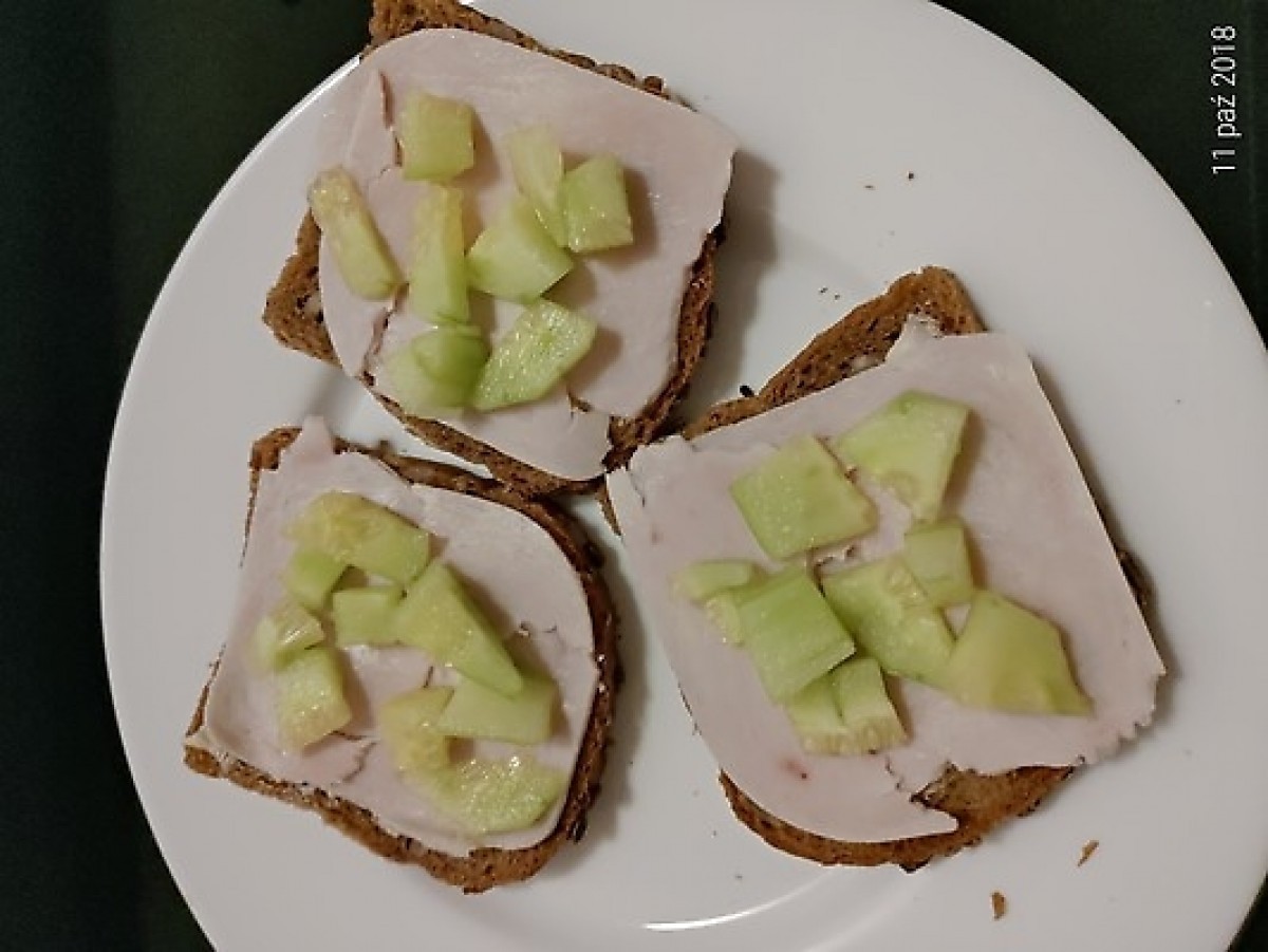 Przepis na Kanapka z szynką i papryką